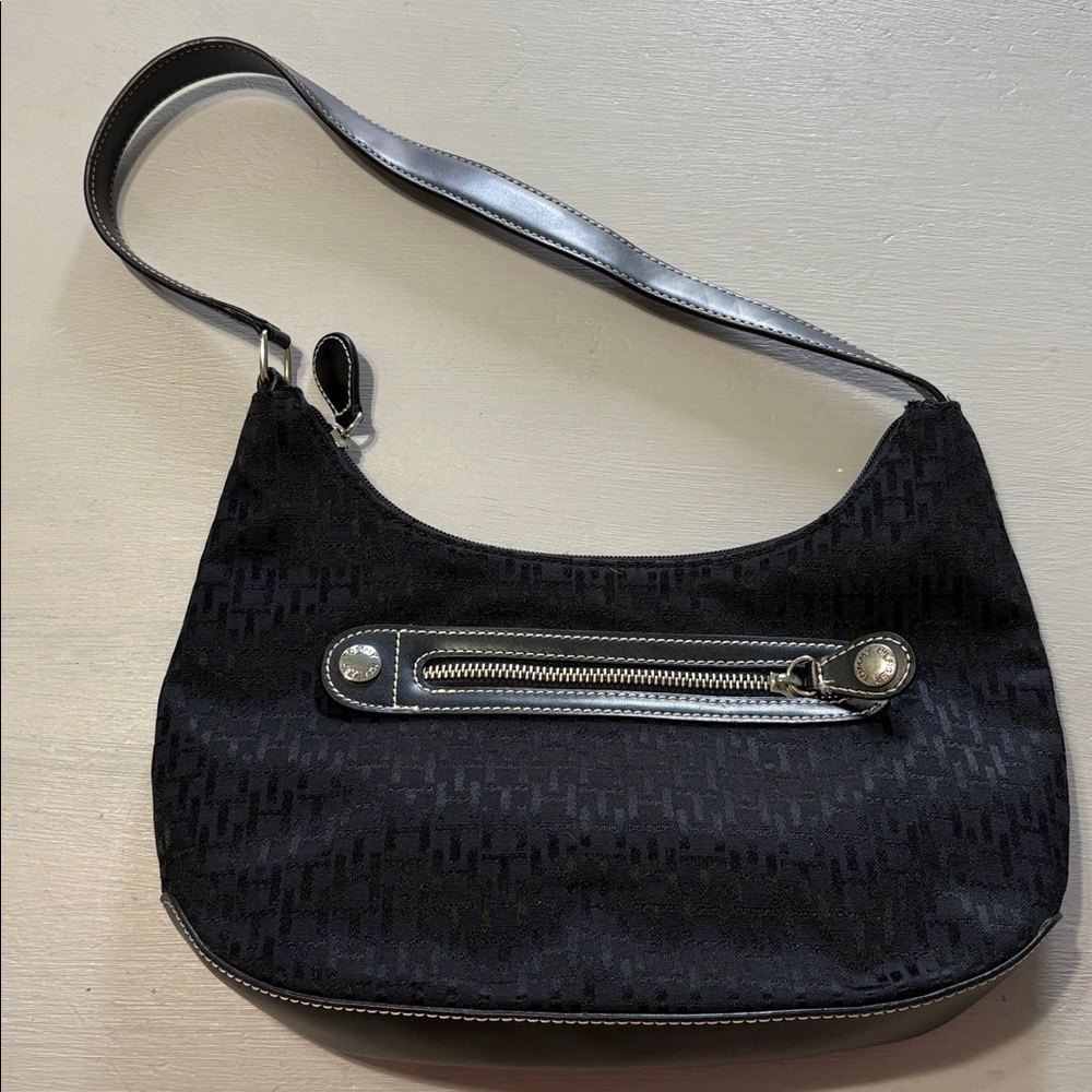 Tommy HilfigerBlack Shoulder Bag with Silver Accents